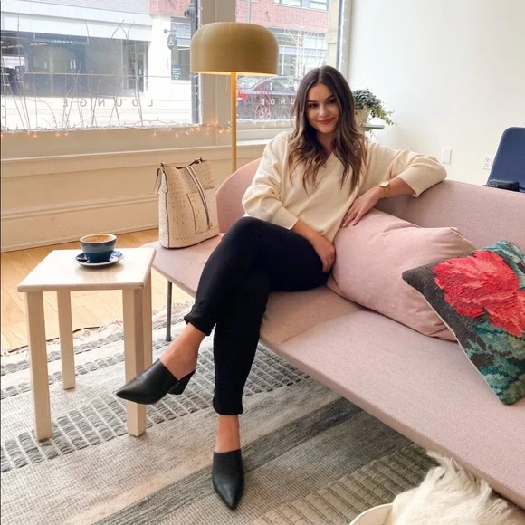 Black shoes - Picture 8 of 9